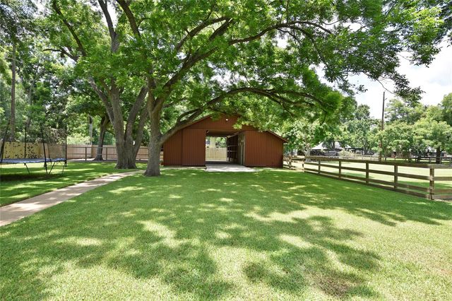 3919 Aspenwood Drive, Richmond, TX 77406