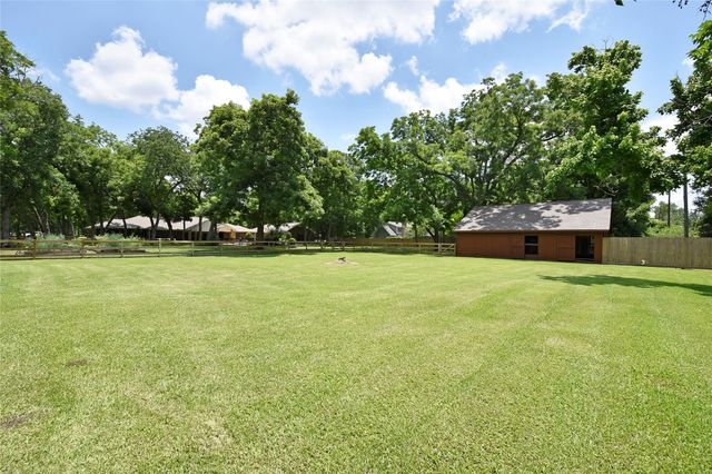 3919 Aspenwood Drive, Richmond, TX 77406