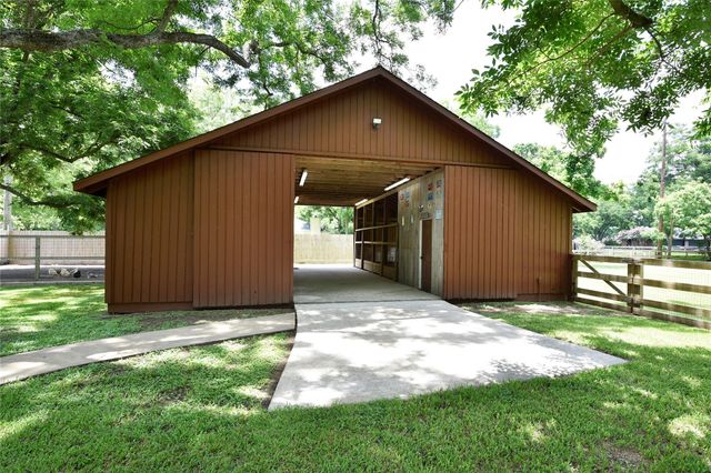 3919 Aspenwood Drive, Richmond, TX 77406