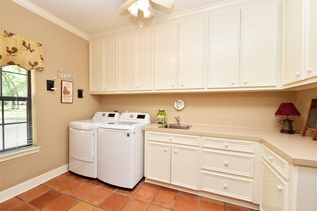 3919 Aspenwood Drive, Richmond, TX 77406