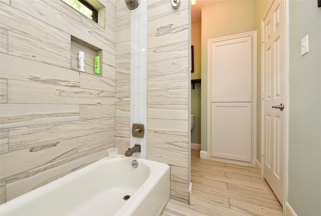 3919 Aspenwood Drive, Richmond, TX 77406