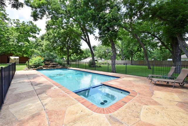 3919 Aspenwood Drive, Richmond, TX 77406