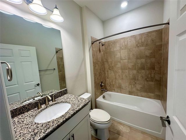 17043 HAMPTON FALLS TERRACE, Bradenton, FL 34202