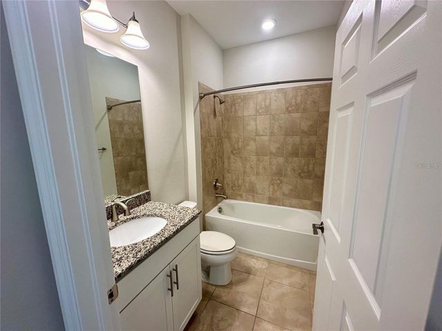 17043 HAMPTON FALLS TERRACE, Bradenton, FL 34202