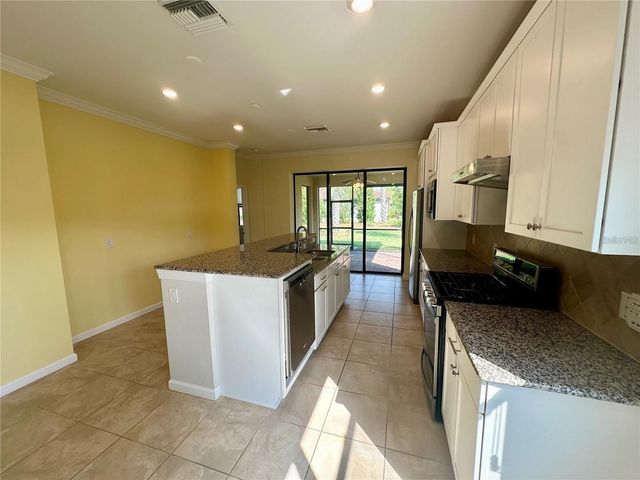 17043 HAMPTON FALLS TERRACE, Bradenton, FL 34202