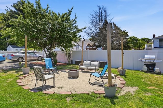 53 Gates Rd, Saugus, MA 01906