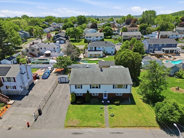 53 Gates Rd, Saugus, MA 01906