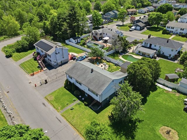 53 Gates Rd, Saugus, MA 01906