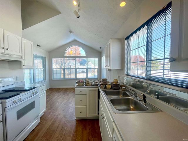 5009 W Preakness Court, Muncie, IN 47304