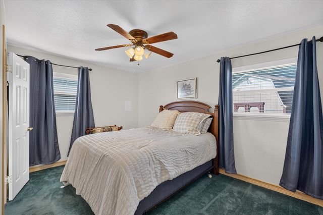 184 Oakhurst Drive, Bedford, TX 76022