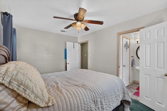 184 Oakhurst Drive, Bedford, TX 76022