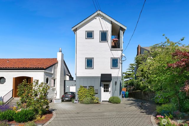 1338 California Ave SW, Seattle, WA 98116
