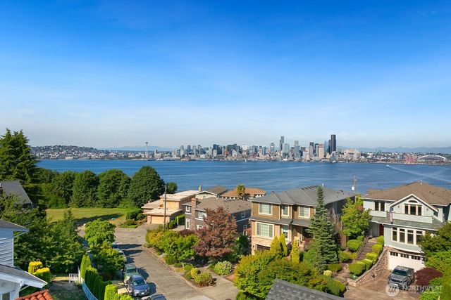 1338 California Ave SW, Seattle, WA 98116