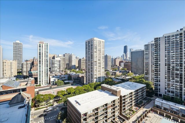 1560 N Sandburg Terrace 1808, Chicago, IL 60610