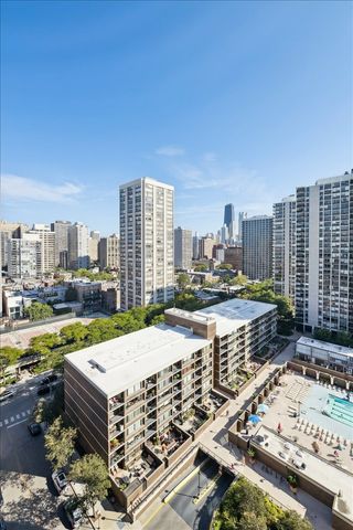 1560 N Sandburg Terrace 1808, Chicago, IL 60610