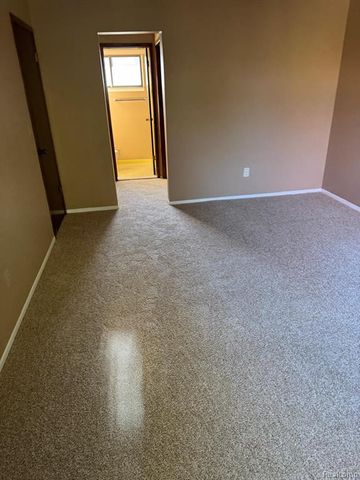 5214 Brett Court, West Bloomfield, MI 48322