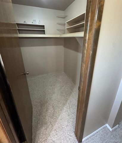 5214 Brett Court, West Bloomfield, MI 48322