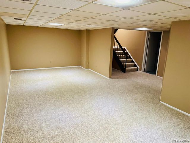 5214 Brett Court, West Bloomfield, MI 48322