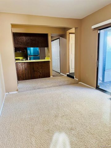 5214 Brett Court, West Bloomfield, MI 48322