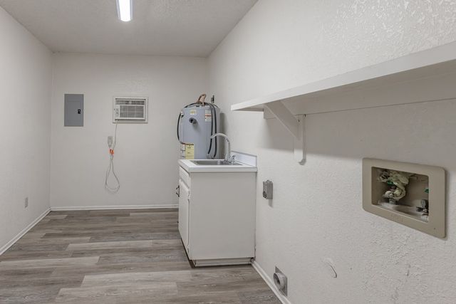 1205 Wilshire Dr, Odessa, TX 79761