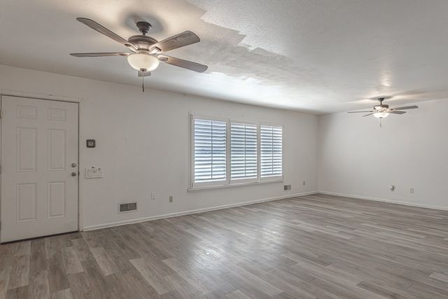 1205 Wilshire Dr, Odessa, TX 79761