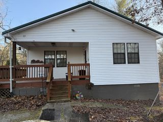 57 Palmetto Ave, Sewanee, TN 37375