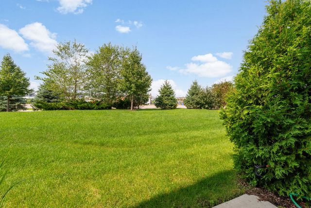 1024 Moraine Drive, South Elgin, IL 60177