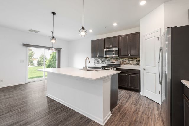 1024 Moraine Drive, South Elgin, IL 60177