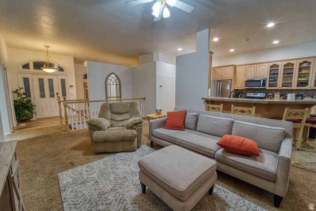 12091 S LAMPTON VIEW DR, Riverton, UT 84065