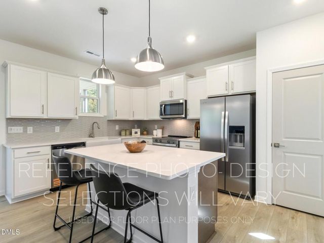 377 Pecan Valley Way, Four Oaks, NC 27524