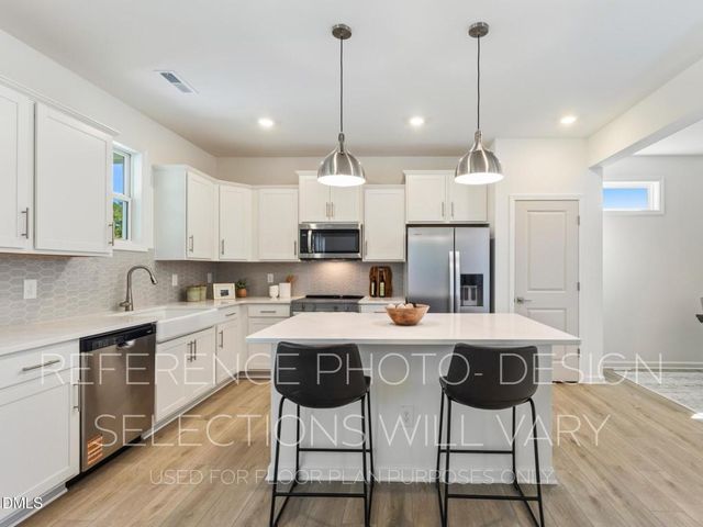 377 Pecan Valley Way, Four Oaks, NC 27524