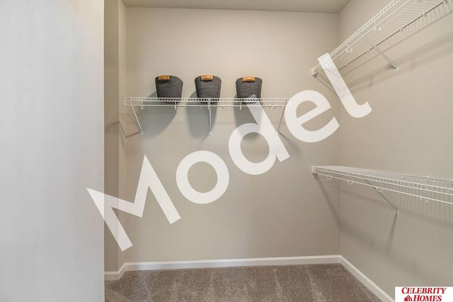 18612 Mary Street, Elkhorn, NE 68022