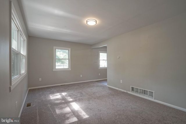 405 CUSHMAN AVE, Williamstown, NJ 08094
