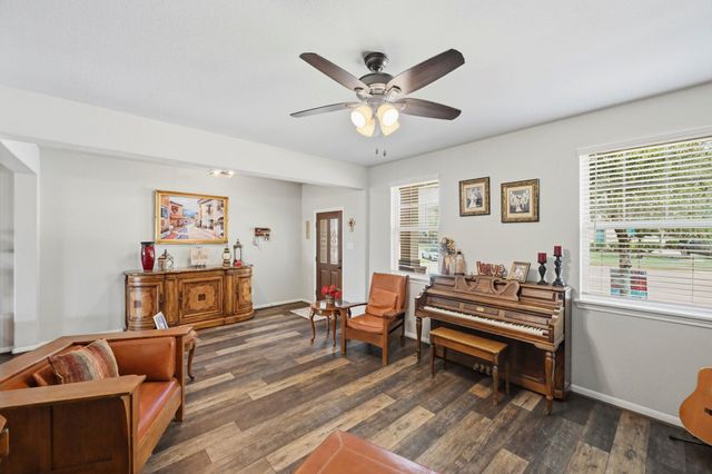 26103 Ridgelawn Drive, Richmond, TX 77406