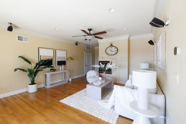 11837 Upland Way, Cupertino, CA 95014