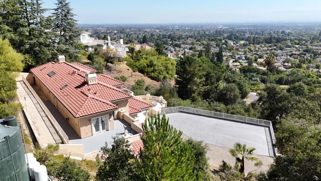 11837 Upland Way, Cupertino, CA 95014