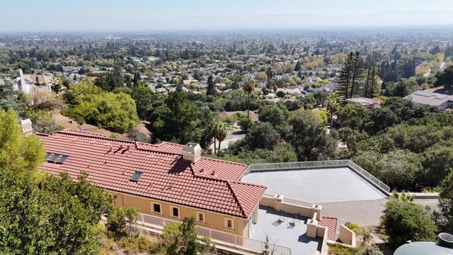11837 Upland Way, Cupertino, CA 95014