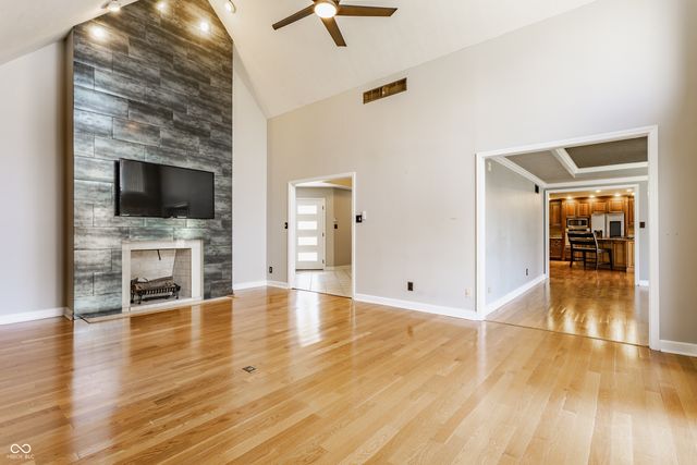 5550 Bay Colony Lane, Indianapolis, IN 46234