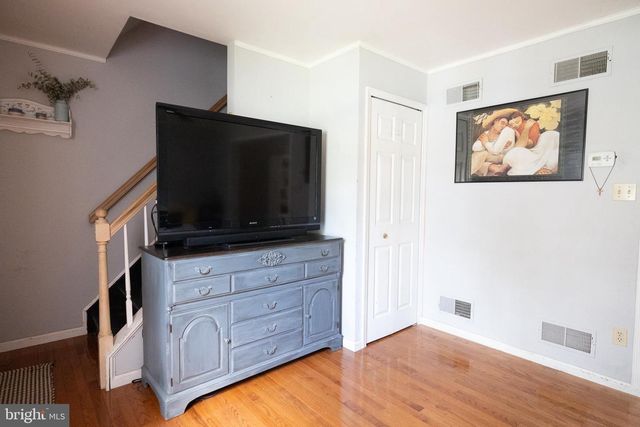 15 SCHOOL HOUSE LN, Lititz, PA 17543