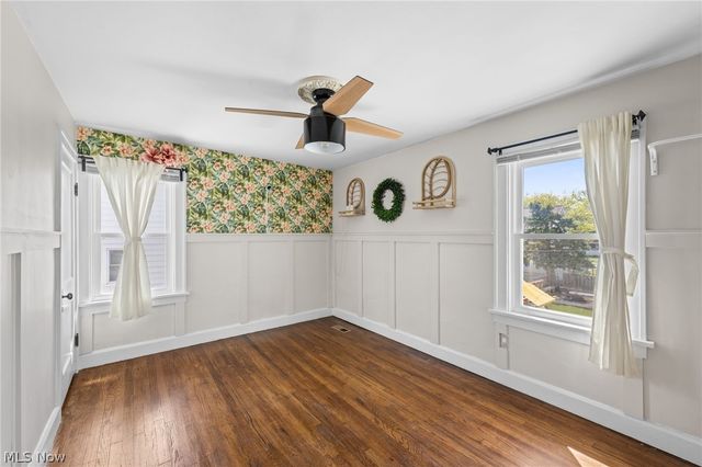 2064 Lincoln Avenue, Lakewood, OH 44107