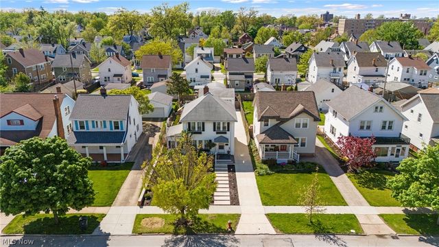 2064 Lincoln Avenue, Lakewood, OH 44107