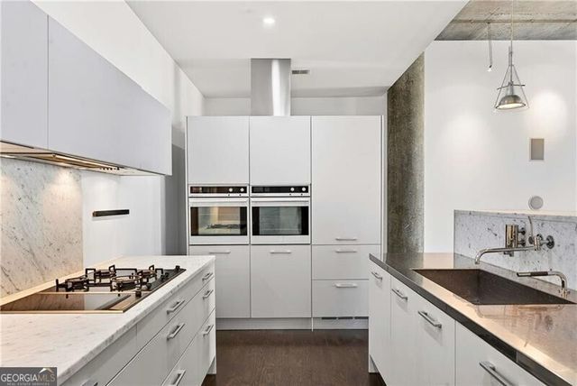 845 Spring Street NW PH5, Atlanta, GA 30308