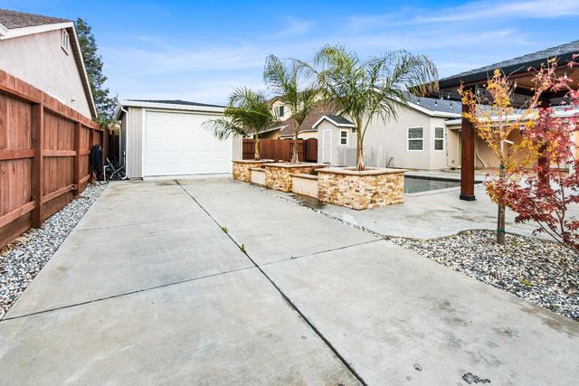 5515 Litt, Riverbank, CA 95367