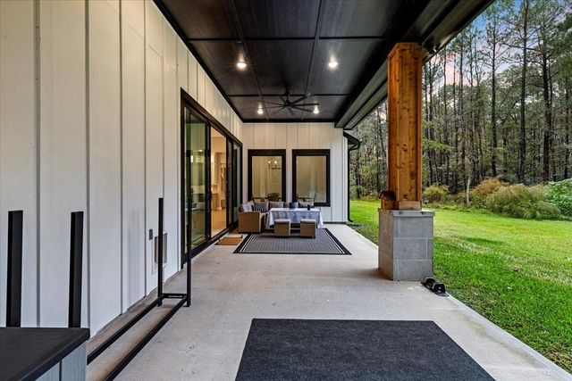 17614 Steed Lane, Waller, TX 77484