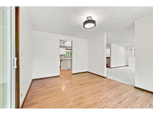 2030 Se PALOMA Dr, Gresham, OR 97080