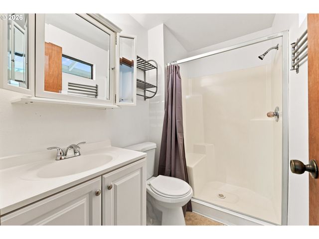 2030 Se PALOMA Dr, Gresham, OR 97080