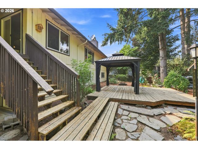 2030 Se PALOMA Dr, Gresham, OR 97080
