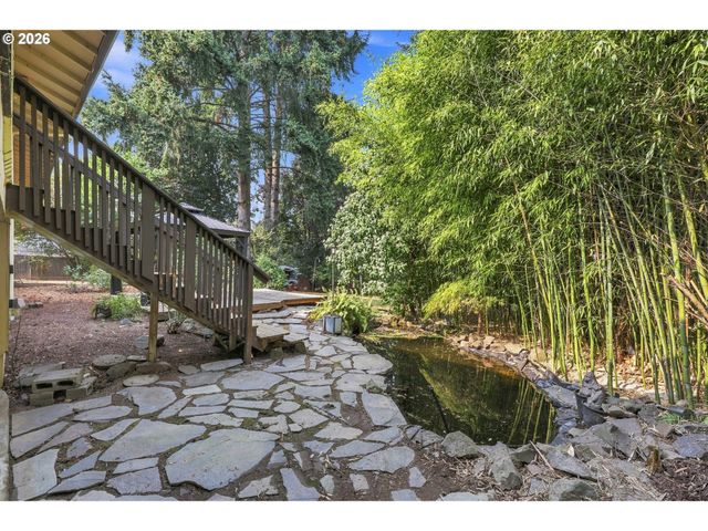 2030 Se PALOMA Dr, Gresham, OR 97080