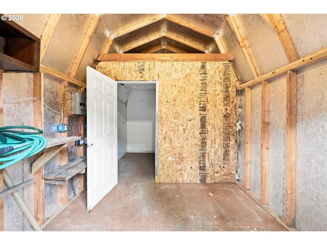 2030 Se PALOMA Dr, Gresham, OR 97080