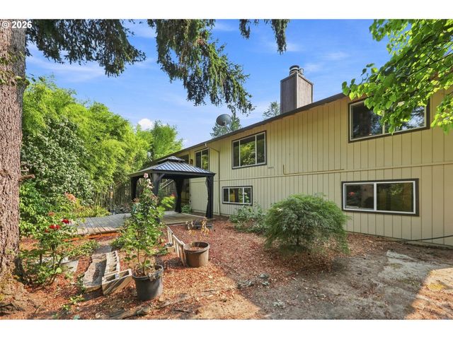 2030 Se PALOMA Dr, Gresham, OR 97080